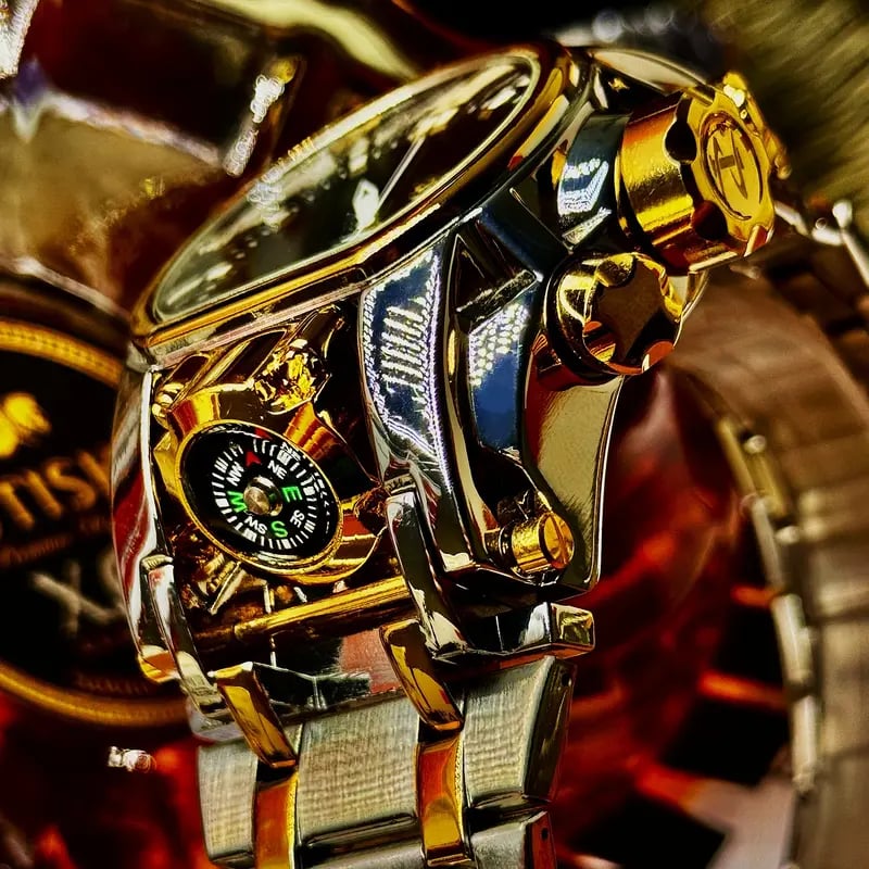 Men's Heavy-Duty Oversized Dial Gold Tactical ⚓ Adventure Watch - Built-in 🧭 Navigation Compass